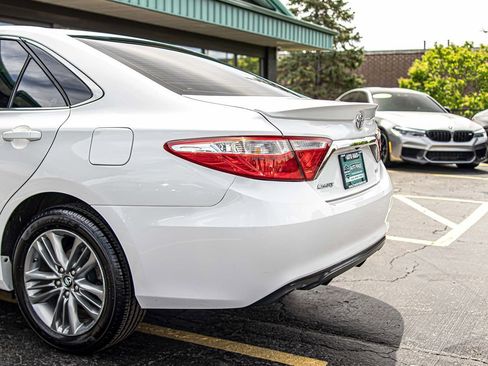 Used 2017 Toyota Camry SE FWD image 14