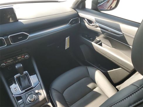 New 2025 MAZDA CX-5 AWD 2.5 S w/ Select Package image 15
