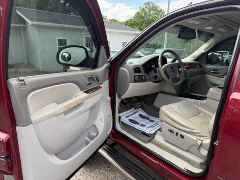 Used 2013 GMC Sierra 1500 SLT w/ LPO, Deluxe Chrome Package AWD/4WD image 18