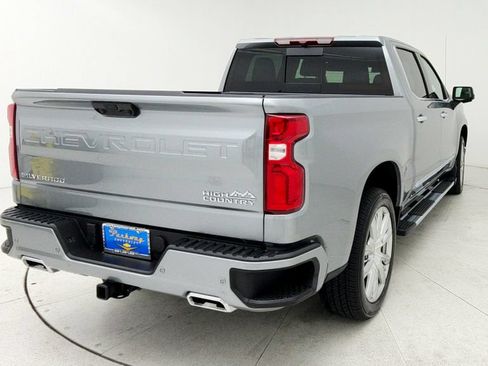 New 2026 Chevrolet Silverado 1500 High Country w/ High Country Premium Package AWD/4WD image 6