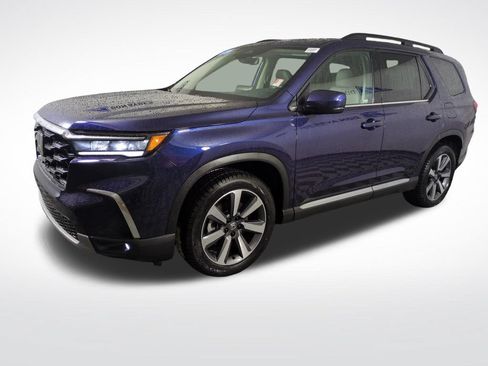 Certified 2025 Honda Pilot Touring image 1