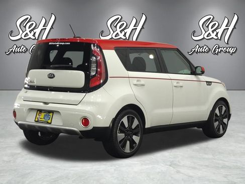 Used 2017 Kia Soul + w/ Designer's Package FWD image 20