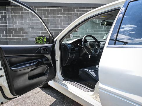 Used 2004 Mitsubishi Lancer Evolution RS AWD/4WD image 7