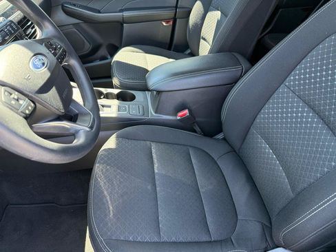 Used 2025 Ford Escape Active AWD/4WD image 14