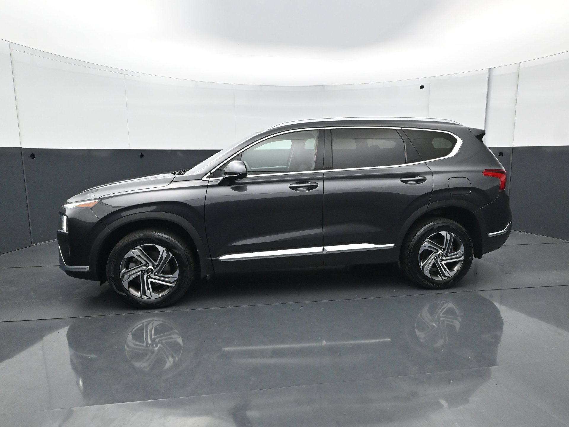 Used 2022 Hyundai Santa Fe SEL AWD/4WD image 3