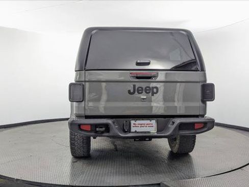 Used 2023 Jeep Gladiator Sport AWD/4WD image 7
