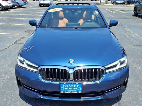 Used 2022 BMW 530i xDrive w/ Convenience Package AWD/4WD image 2