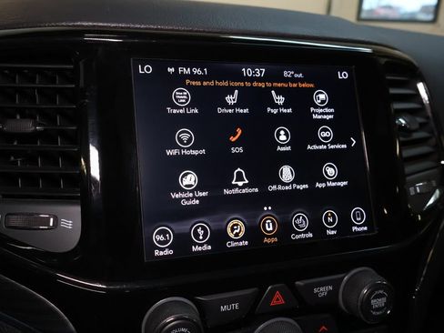 Used 2019 Jeep Grand Cherokee Limited AWD/4WD image 24