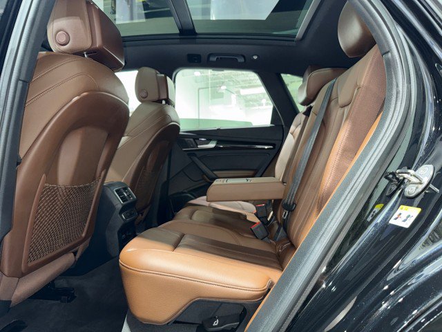 Used 2019 Audi Q5 2.0T Premium Plus w/ Premium Plus Package AWD/4WD image 50