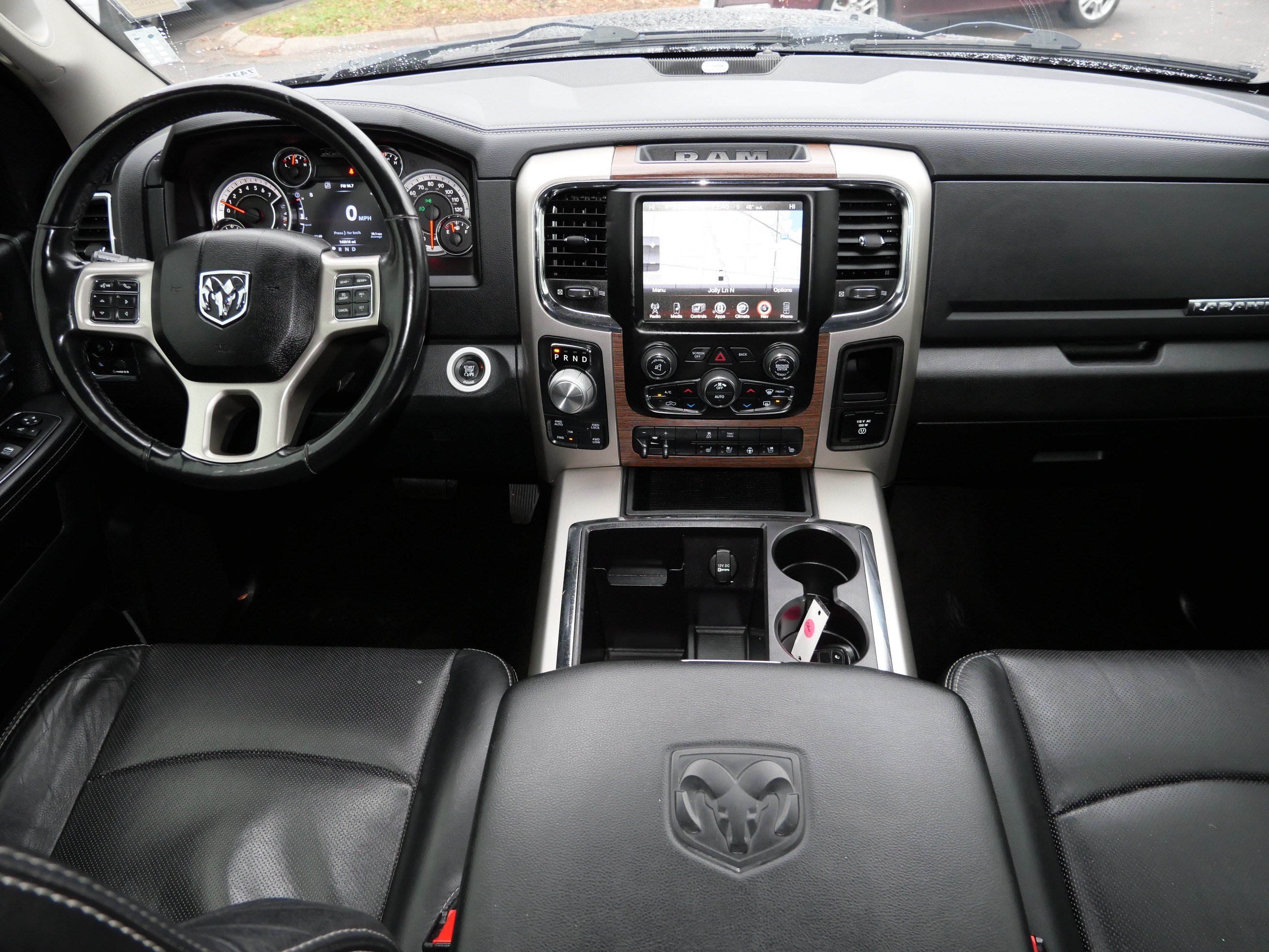 Used 2015 RAM 1500 Laramie w/ Convenience Group AWD/4WD image 10