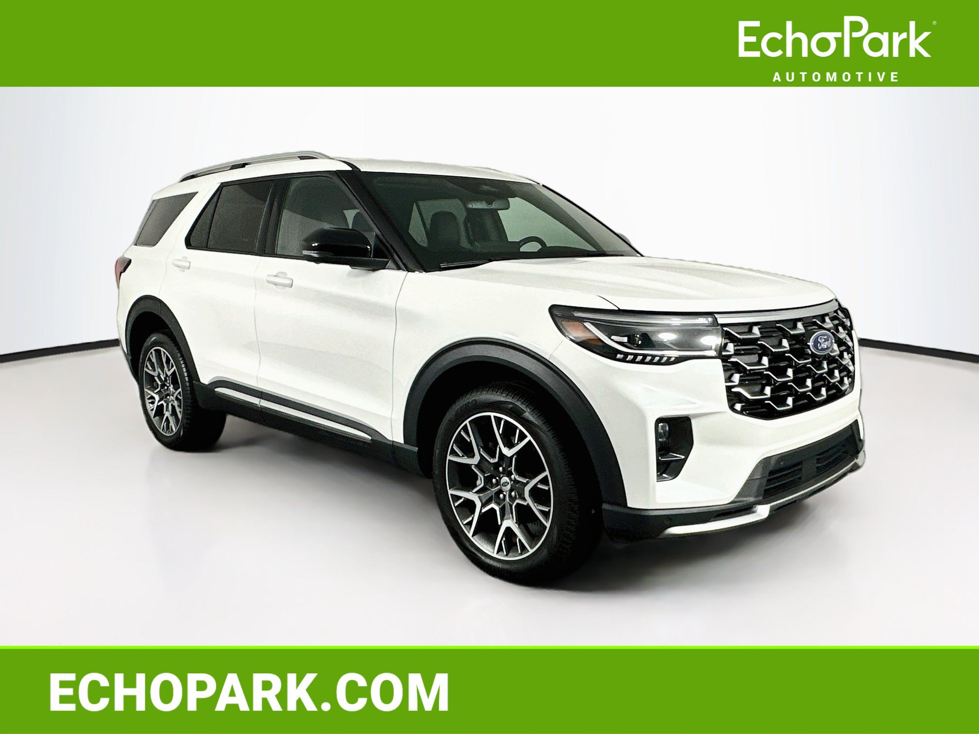 Used 2025 Ford Explorer Platinum w/ Ultimate Package AWD/4WD image 1
