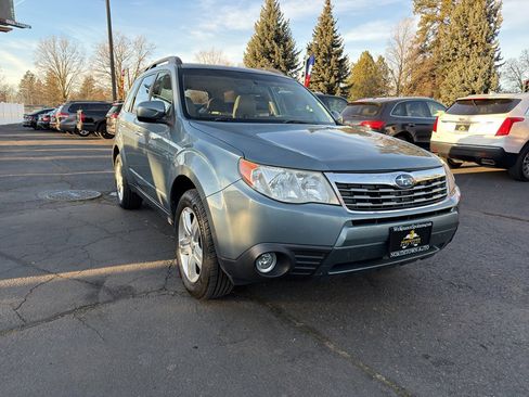 Used 2010 Subaru Forester 2.5X Limited image 8