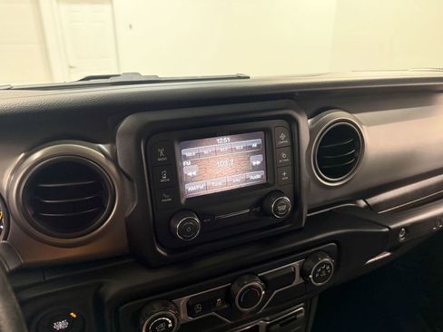 Used 2022 Jeep Wrangler Willys image 75