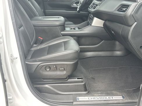 Used 2021 Chevrolet Suburban Z71 w/ Rear Media and Nav Package image 14