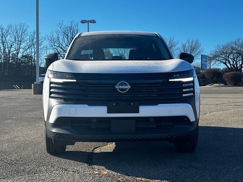 New 2026 Nissan Kicks S image 3