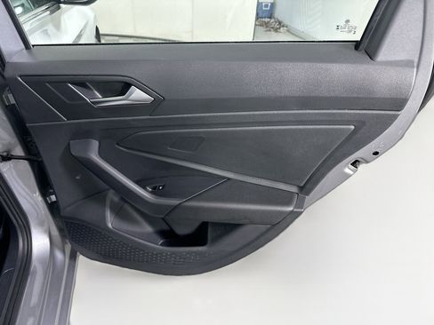 Used 2024 Volkswagen Jetta SE image 28