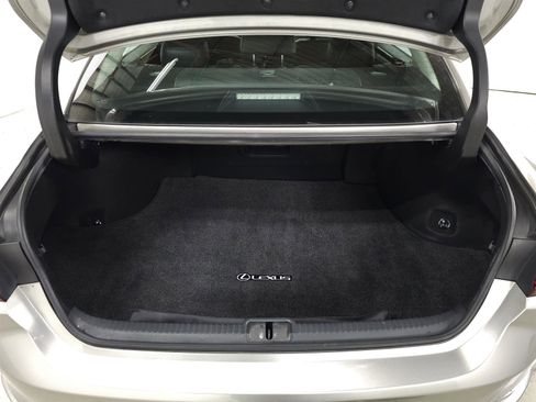 Used 2019 Lexus ES 350 w/ Accessory Package image 7