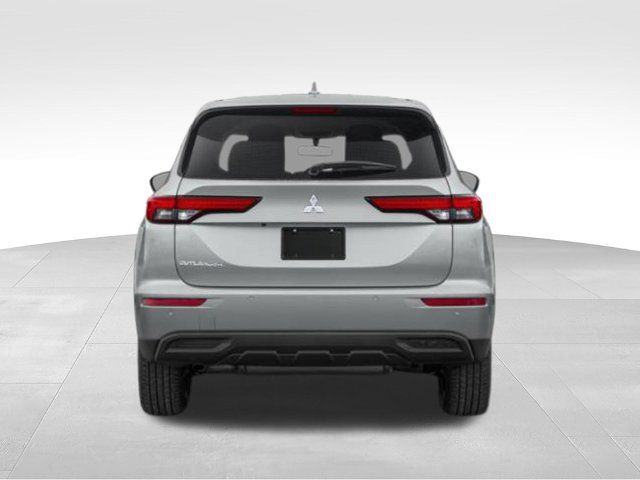 Used 2024 Mitsubishi Outlander ES FWD image 8