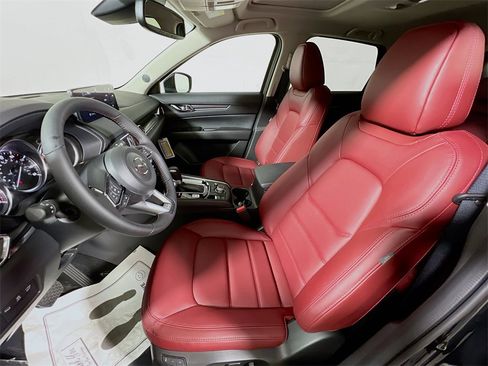 New 2025 MAZDA CX-5 Carbon Edition image 16