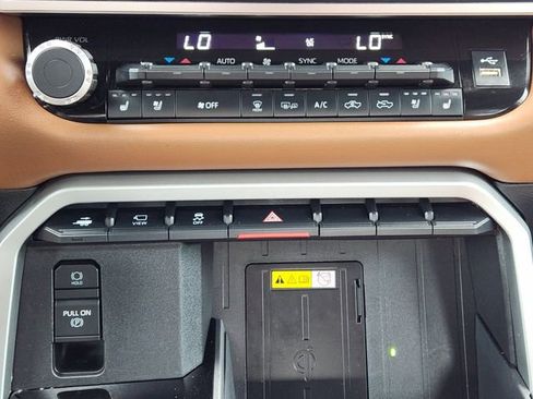 Used 2024 Toyota Tundra 1794 Edition image 14