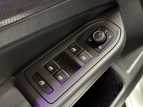 Used 2024 Volkswagen GTI SE image 15