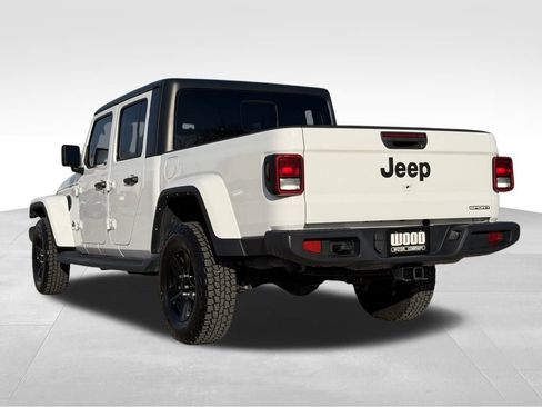 Used 2021 Jeep Gladiator Sport image 5
