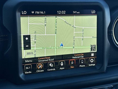 Used 2022 Jeep Wrangler Unlimited Sahara image 21