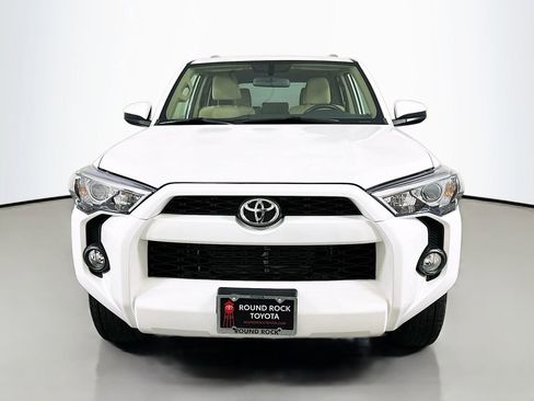 Used 2014 Toyota 4Runner SR5 image 2