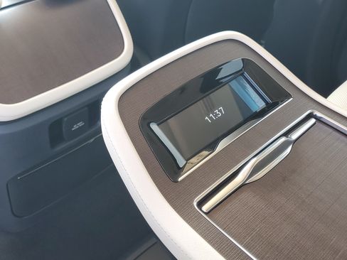 New 2027 Lincoln Navigator L Reserve AWD/4WD image 30