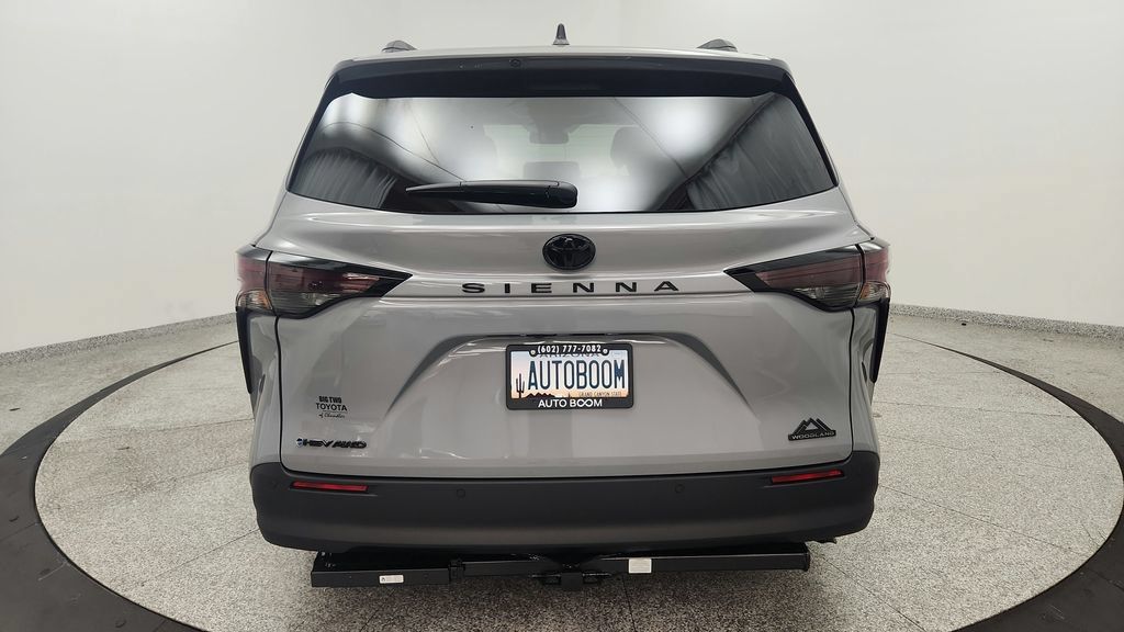 Used 2026 Toyota Sienna XLE Woodland Edition AWD/4WD image 14