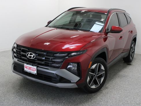 Used 2025 Hyundai Tucson SEL AWD/4WD image 2