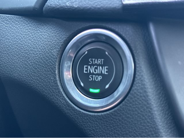 Certified 2026 Cadillac CT4 Premium Luxury RWD image 33