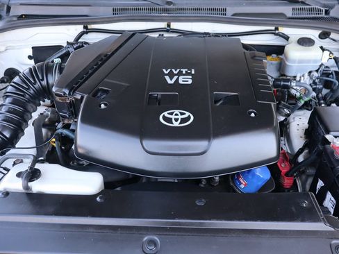 Used 2005 Toyota 4Runner Sport AWD/4WD image 36