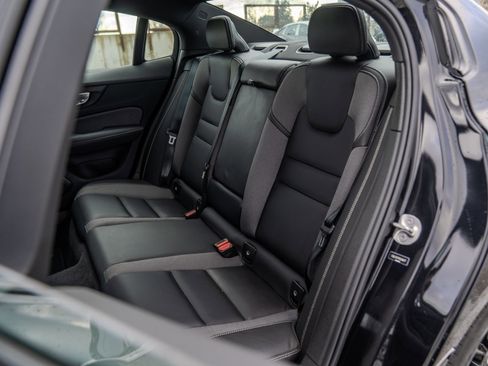 Used 2024 Volvo S60 B5 Plus w/ Climate Package image 20