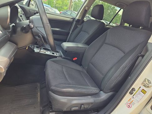 Used 2016 Subaru Outback 2.5i Premium AWD/4WD image 15