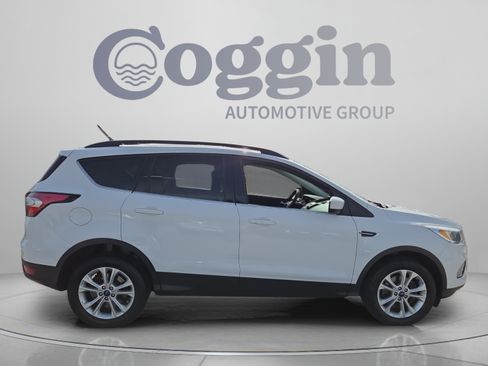 Used 2018 Ford Escape SE AWD/4WD image 6