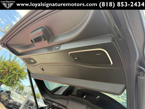 Used 2022 Land Rover Range Rover Long Wheelbase SE AWD/4WD image 15
