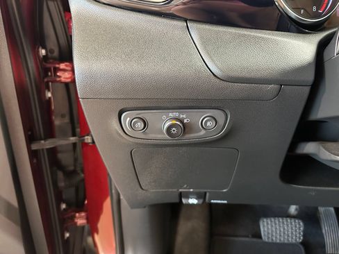 Used 2023 Buick Encore GX Select w/ Safety Package II FWD image 23