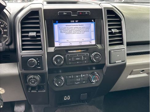 Used 2019 Ford F150 XLT w/ Trailer Tow Package image 15