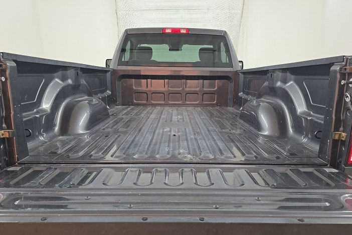 Used 2018 RAM 1500 Express RWD image 7