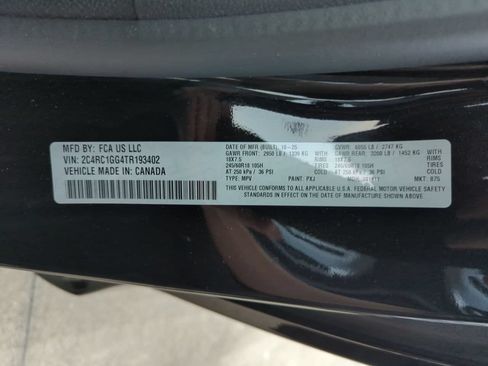 Used 2026 Chrysler Pacifica Limited FWD image 28
