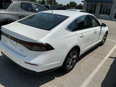 Used 2026 Honda Accord EX-L image 5