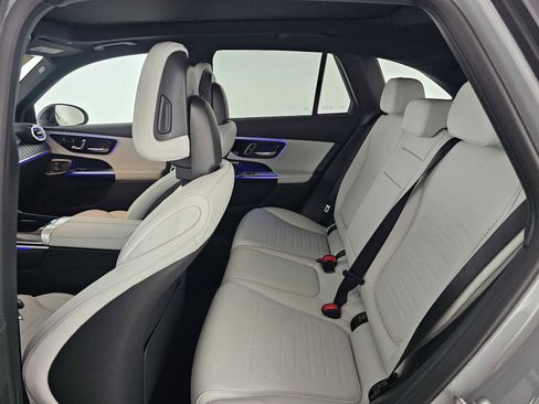 New 2026 Mercedes-Benz GLC 350e 4MATIC image 17