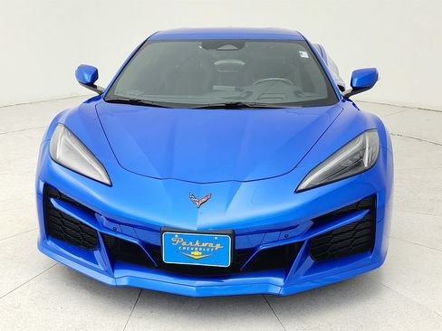 Used 2025 Chevrolet Corvette E-Ray AWD/4WD image 2