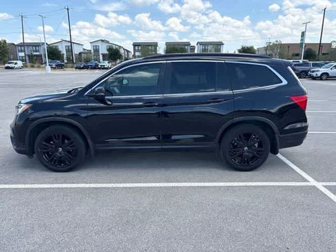 Used 2021 Honda Pilot Special Edition image 2