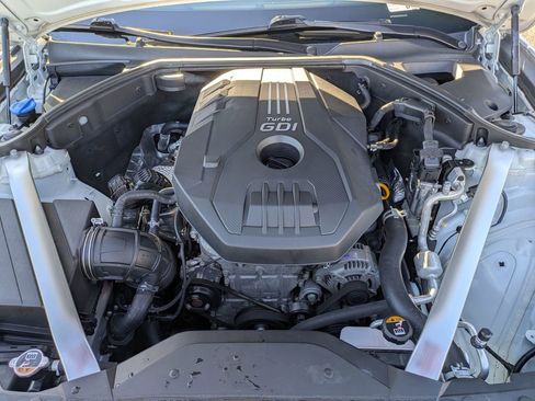 Used 2023 Genesis G70 2.0T w/ Sport Prestige Package image 11