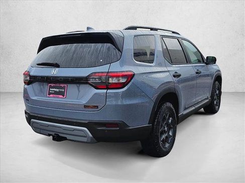New 2025 Honda Pilot TrailSport image 5