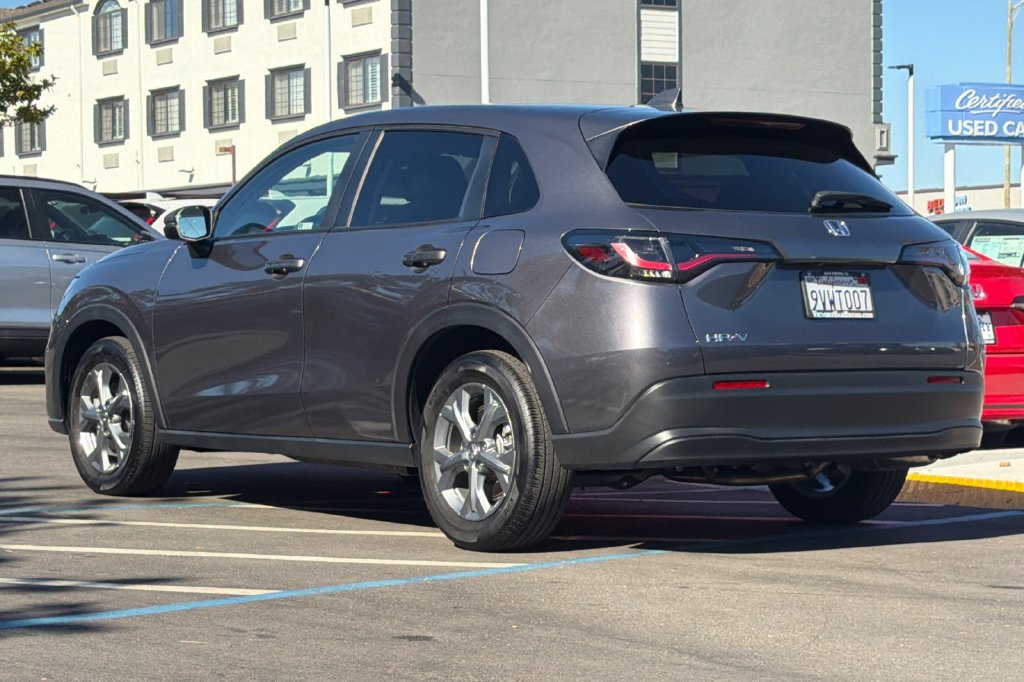 Certified 2026 Honda HR-V LX image 6