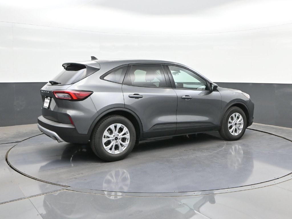 Used 2025 Ford Escape Active FWD image 15