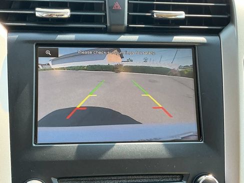Used 2014 Ford Fusion SE w/ Equipment Group 202A FWD image 32